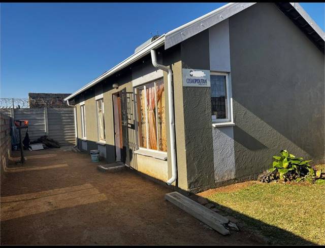 2 BEDROOM HOUSE FOR SALE IN WINDMILL PARK